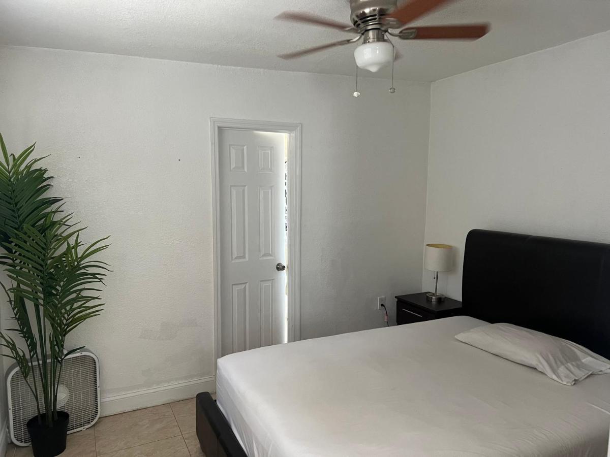 Miami Haven By Airport Villa Ngoại thất bức ảnh