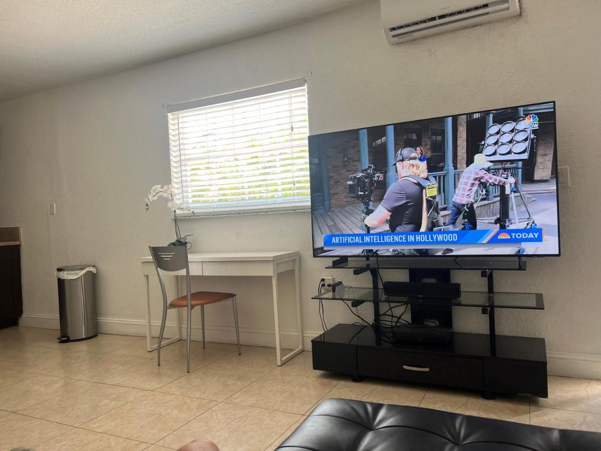 Miami Haven By Airport Villa Ngoại thất bức ảnh
