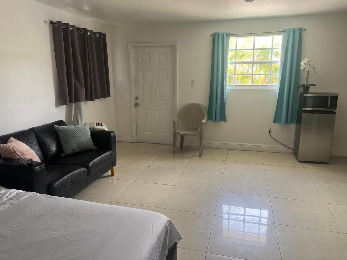 Miami Haven By Airport Villa Ngoại thất bức ảnh